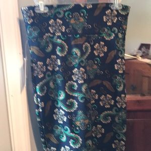 Nwt lularoe Cassie small